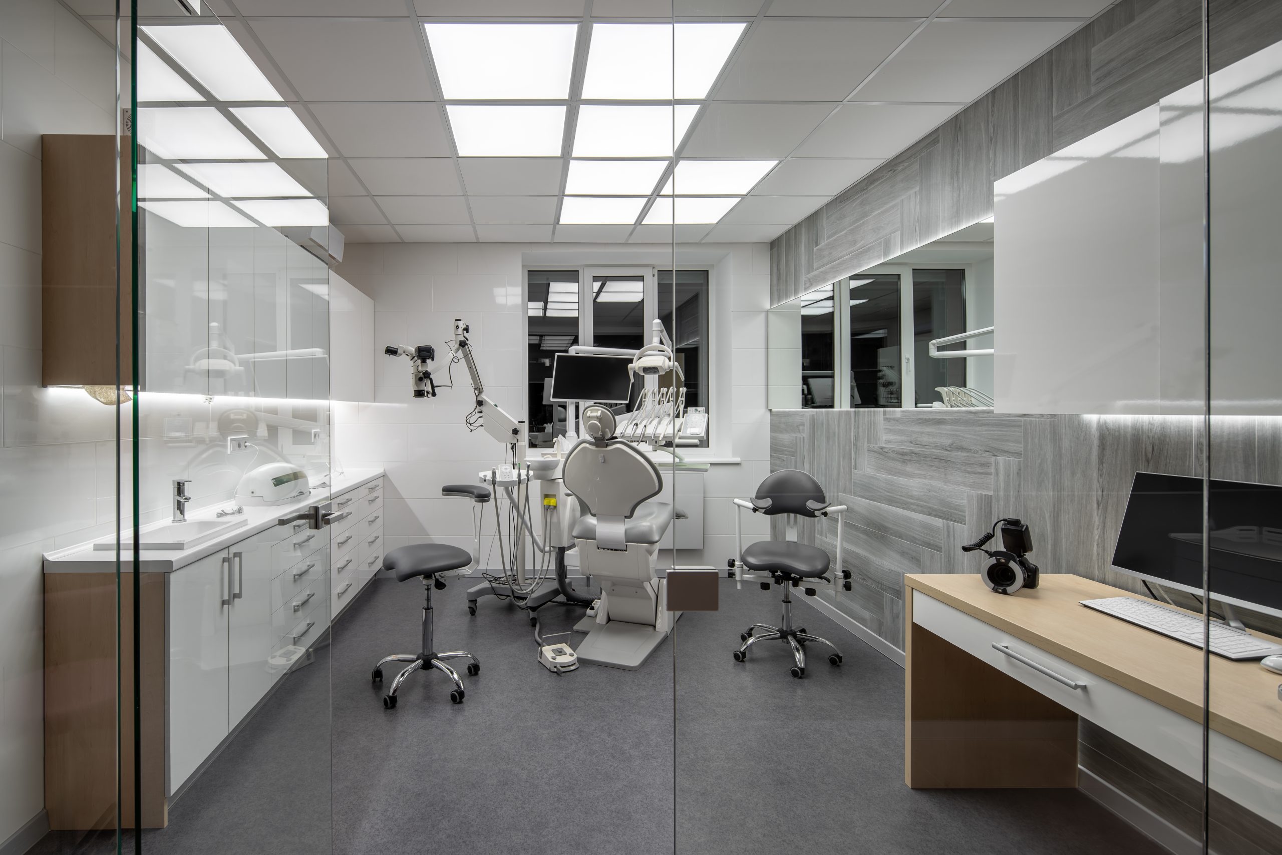 Dental Clinic Interior Design Concept 8311