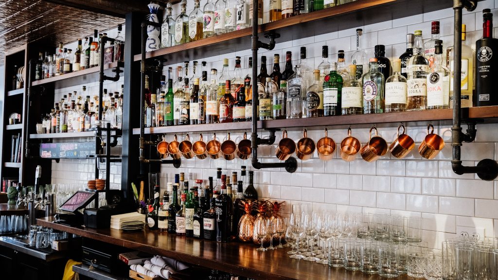 Commercial Bar Design Tips - ImpeccaBuild(19)